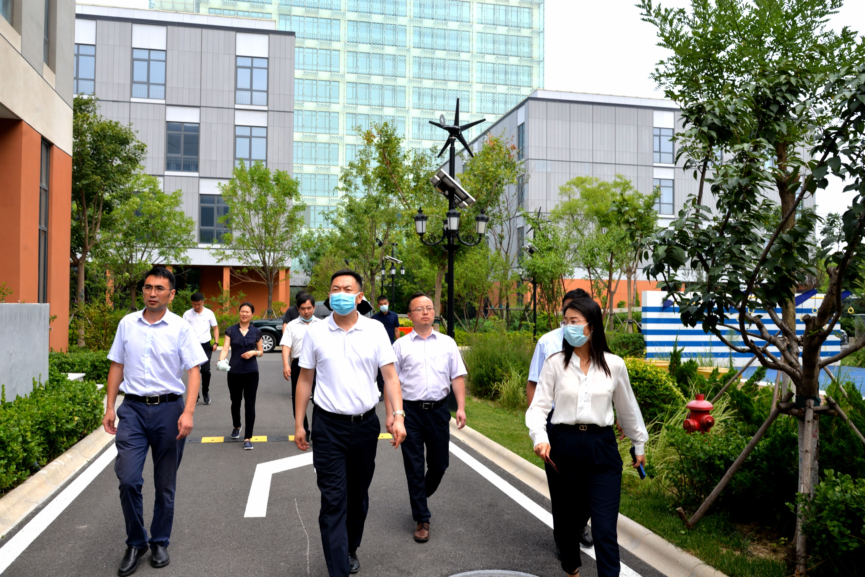 北科建集团党委副书记、总经理梁煜莅临天津城市公司调研指导