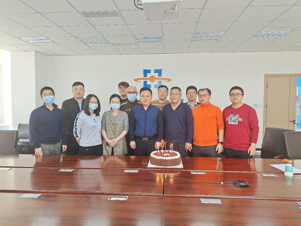 暖暖生日会，家和万事兴